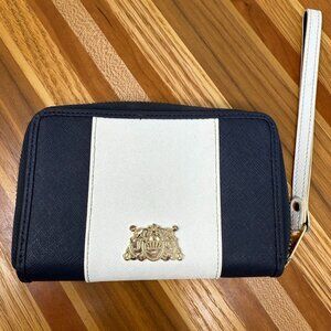 Juicy Couture Womens Blue White Leather Wristlet Wallet Zip Around